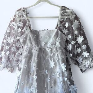 Windsor Women's White and gold dress‎ XS with flowers homecoming